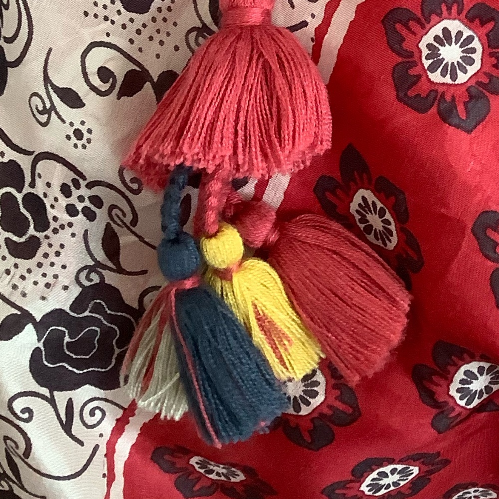 Johnny Was 100% silk scarf with tassels PRETTY - Picture 2 of 10